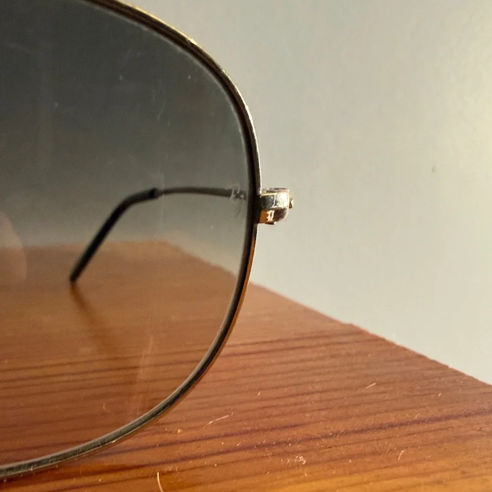 Ray-Ban Men’s Aviator Sunglasses - Picture 4 of 6